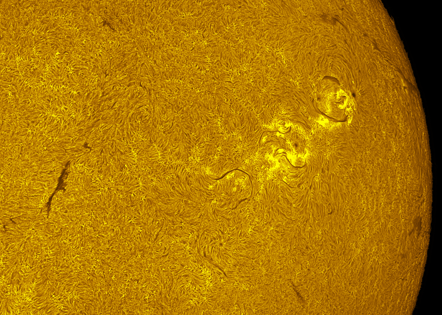 Active region 4513-4517 08/28/26