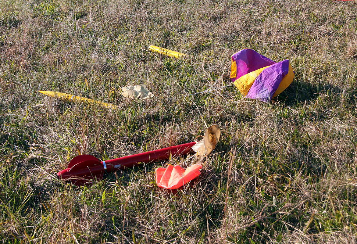 Flight of Giant Leap Elipse with an Aerotech I211W motor 