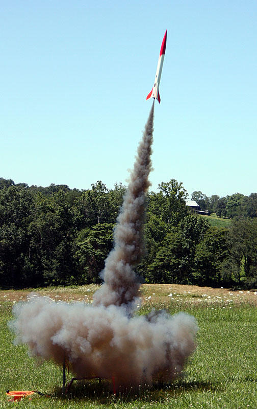Launch of Mike Borman's Aerotech Initiator on an North Coast F62 Darkstar motor, July, 2008