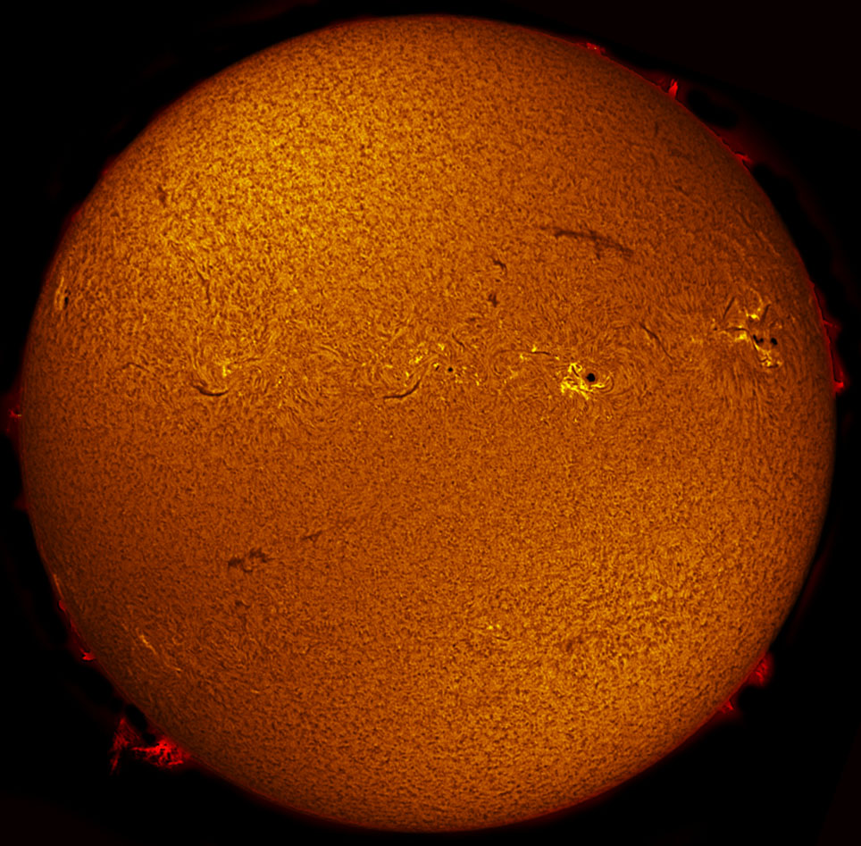 Solar Disk in h-alpha 10/02/2011