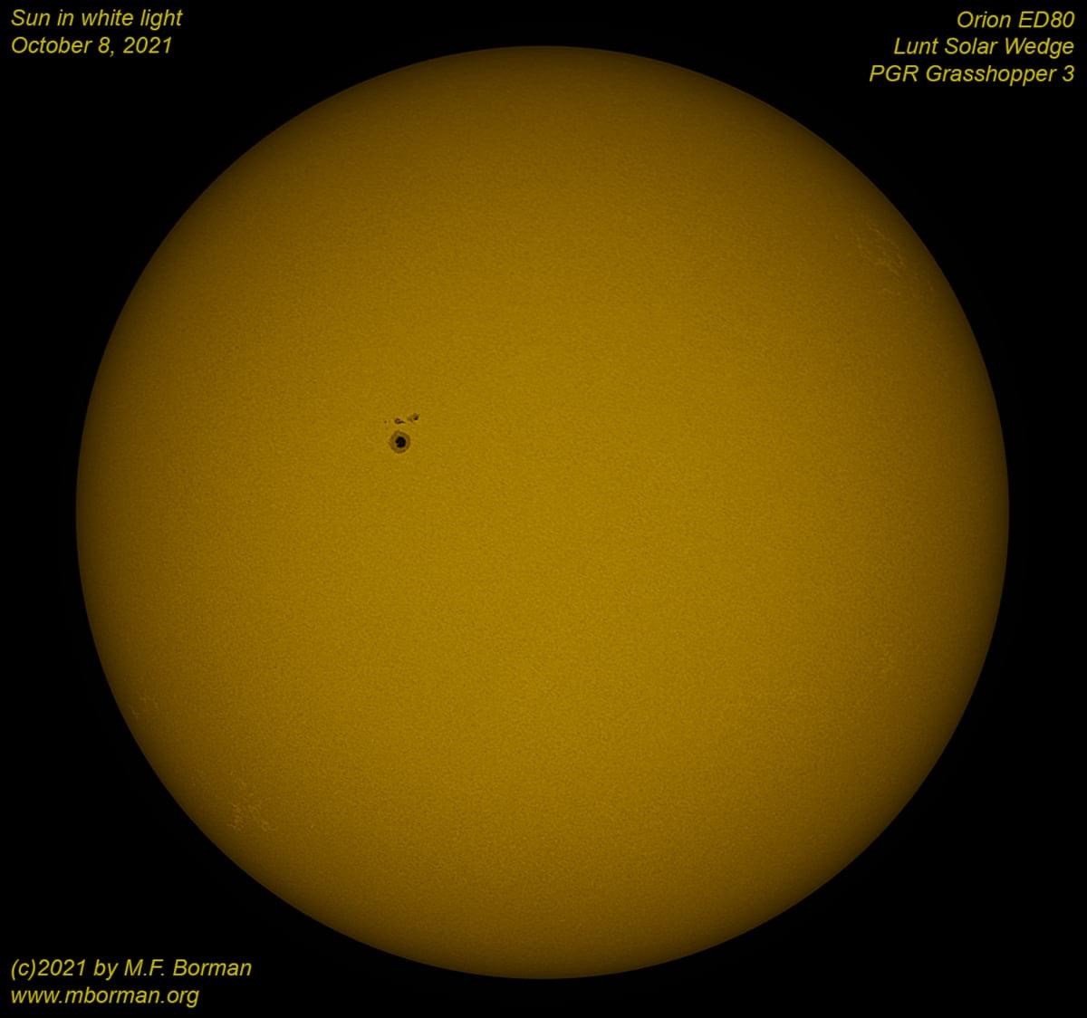 Solar disk in white light 10/08/2021