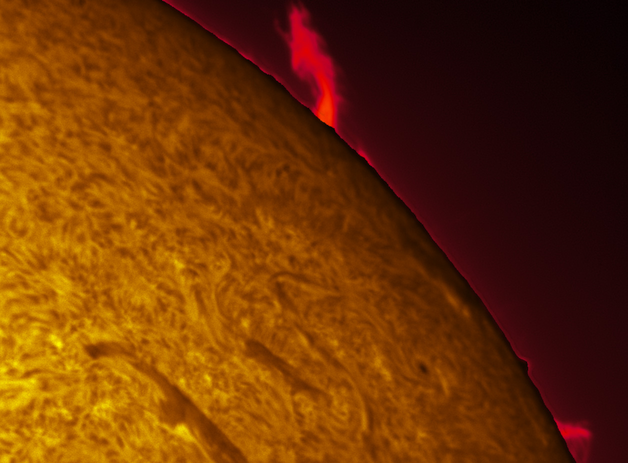 Solar prominence in h-alpha 12/10/2011
