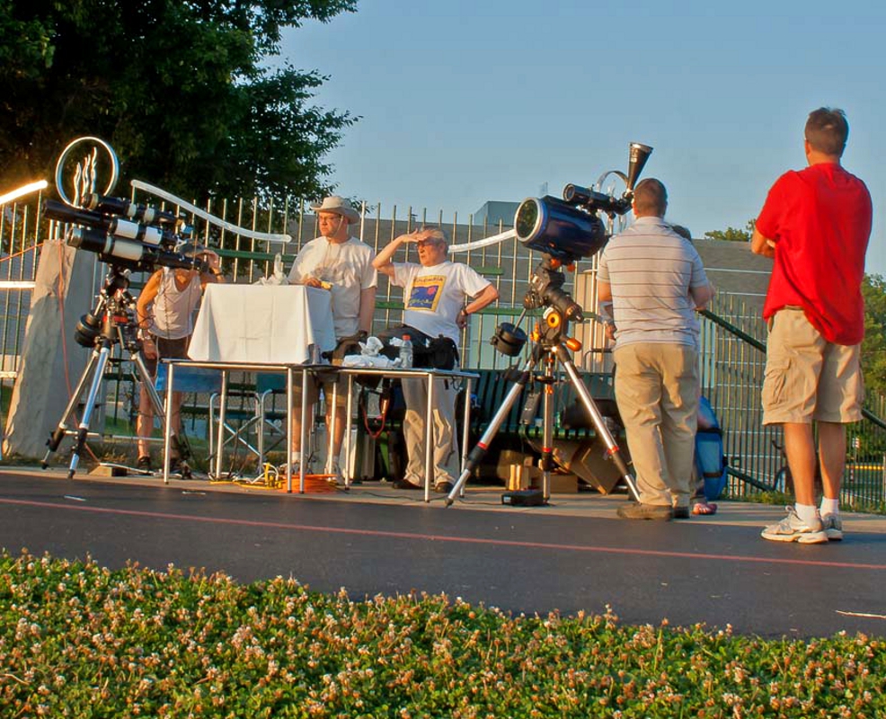 Observing the Venus Transit at the Evansville Museum 06/05/2012