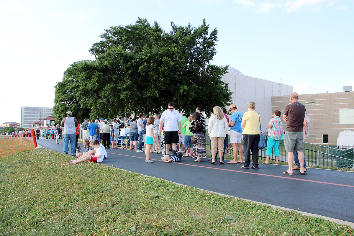 Observing the Venus Transit at the Evansville Museum 06/05/2012