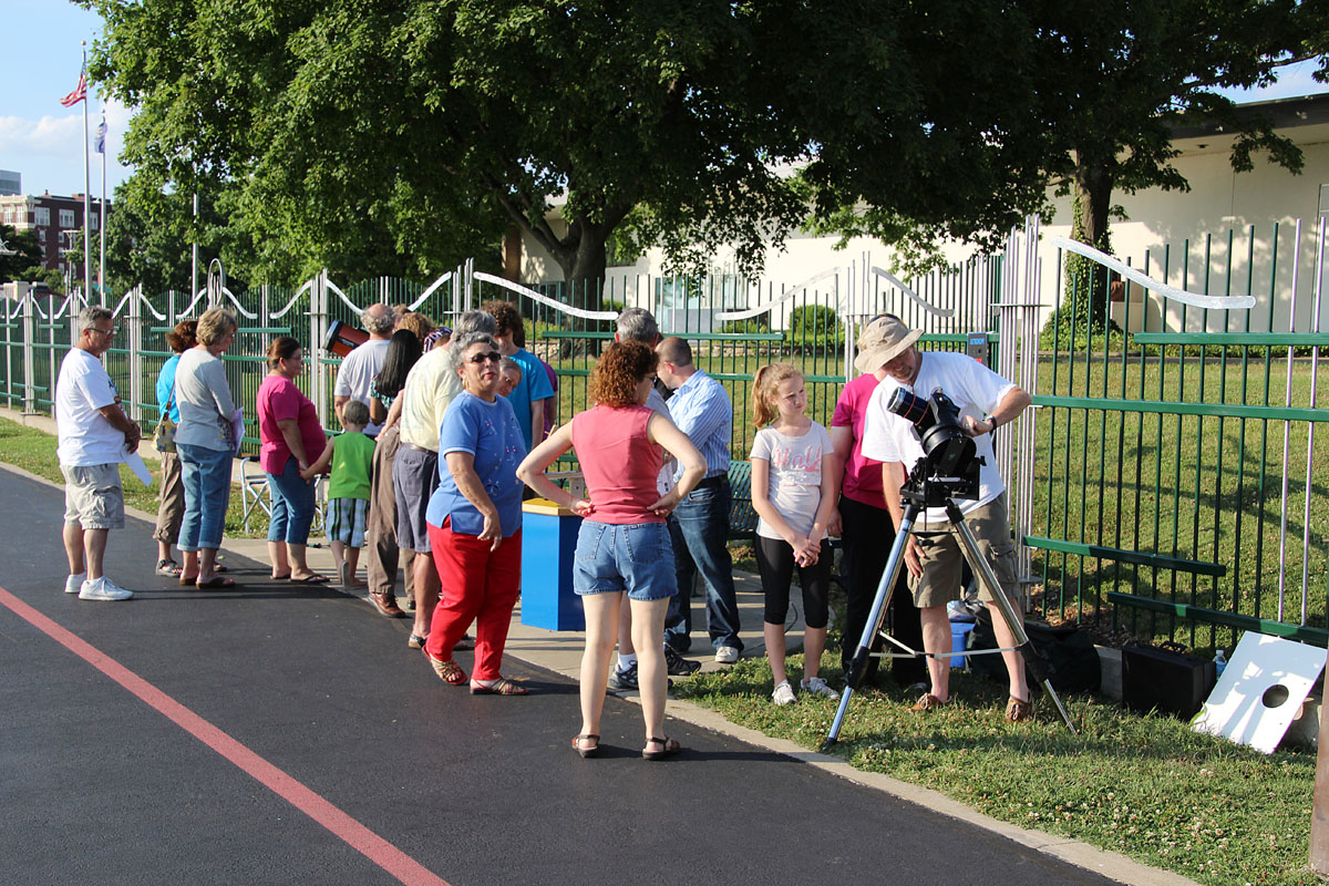Observing the Venus Transit at the Evansville Museum 06/05/2012